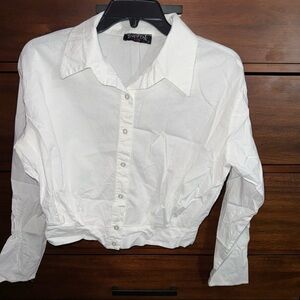 Boutique | White Cropped Button Up Blouse